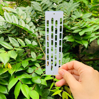 Chắn cửa tổ ( Chắn Ong Chúa chui ra ngoài)