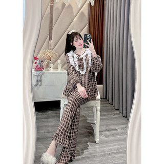 Bộ mặc nhà nữ tay dài quần dài ống bèo loe cổ tròn nơ tiểu thư chất đũi nhung phối ren freesize 40-60kg - Chun's sleepwe