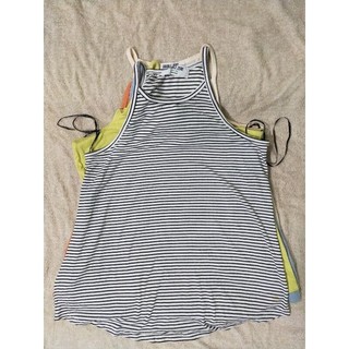 áo tank top cổ yếm
