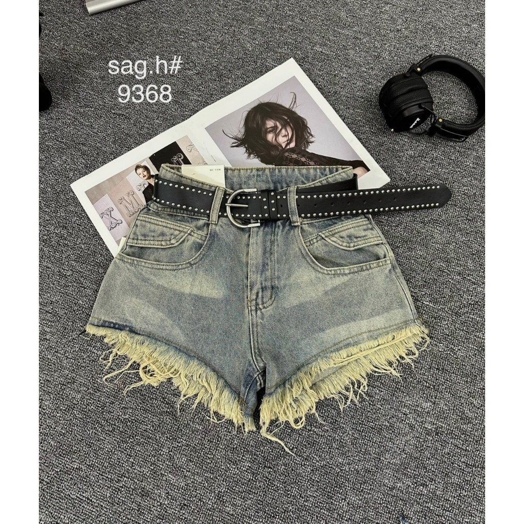 Quần sooc jean nữ lưng cao màu xám đậm tua rua tôn dáng , quần đùi cá tính siêu xịn kèm đai hothit | BigBuy360 - bigbuy360.vn