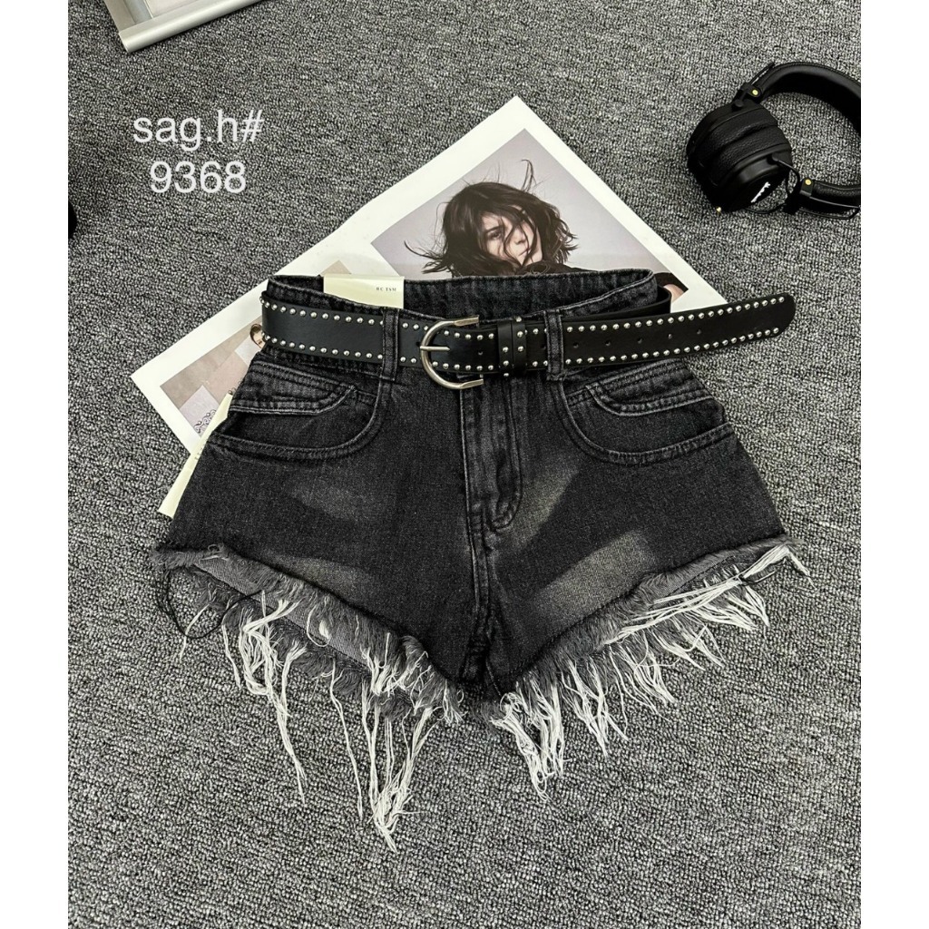 Quần sooc jean nữ lưng cao màu xám đậm tua rua tôn dáng , quần đùi cá tính siêu xịn kèm đai hothit | BigBuy360 - bigbuy360.vn