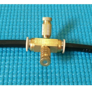 Đế 2 hướng V kèm béc phun sương từ số 1-8