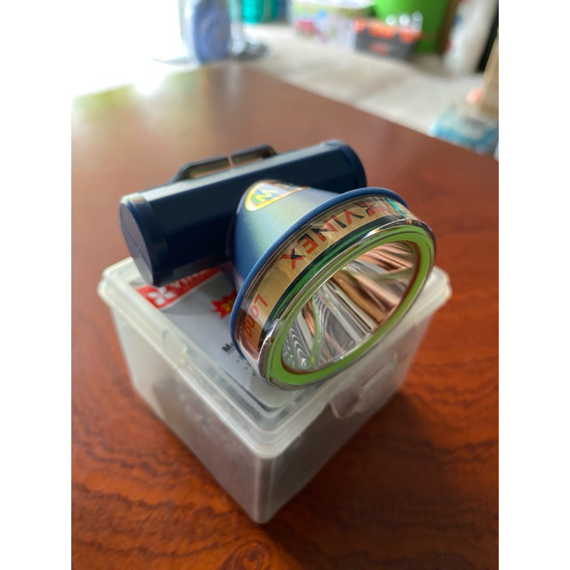 Đèn đội đầu Vinex V20 ánh sáng vàng , trắng cầm pin 6h