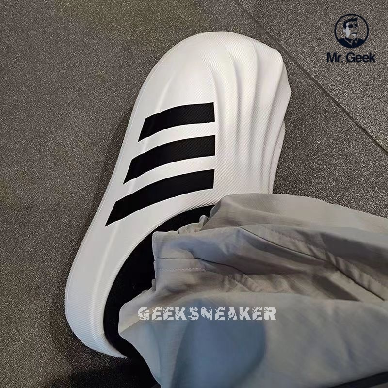 [GeekSneaker] Made in China | Sục - Dép | adiFOM Superstar Mule Black White IF6184