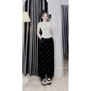   Set bộ áo thun croptop trắng trơn mix quần xuông chan neo