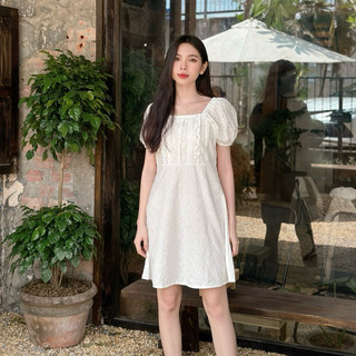 [CC] Đầm tay phồng cổ vuông phối bèo