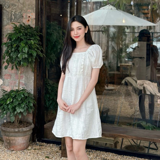 [CC] Đầm tay phồng cổ vuông phối bèo