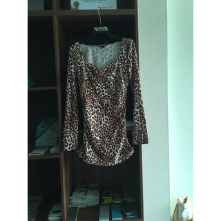 Đầm body mặc trên gối Guess size S