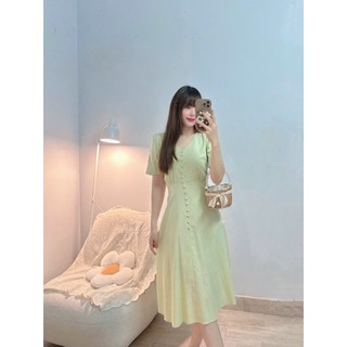ĐẦM THIẾT KẾ CỔ TIM TAY NGẮN PHỐI NÚT BỌC