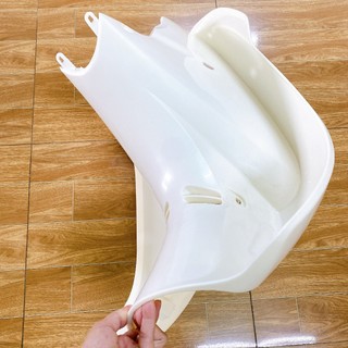 Bửng trắng - yếm ngoài trắng xe cub 81 đời mới - cub 50 học sinh cao cấp loại tốt