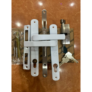 Khóa tay gạt chugn, nhôm hệ 440 , nhôm cỏ, cửa sắt hộp