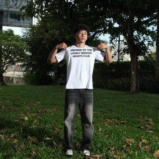 LONELY BROKEN HEART TEE (ÁO THUN COTTON COMPACT 250GSM FORM BASIC)