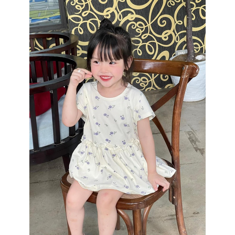 Set 2  váy bé kèm ảnh thật cận chất