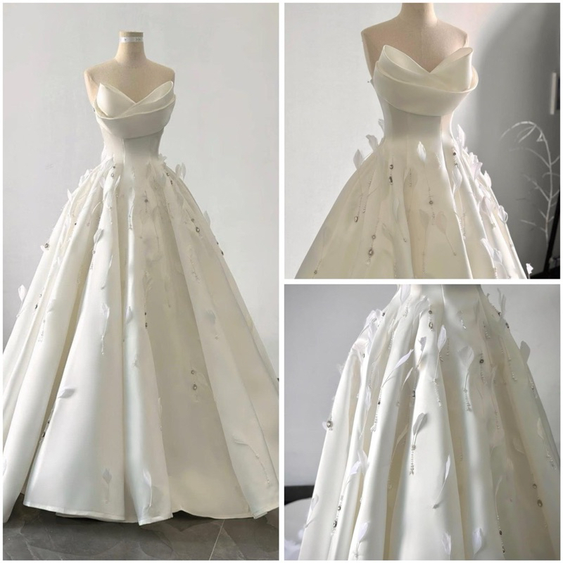 Váy cưới đi bàn cô dâu lilystore cúp búp sen đính lông vũ kết hạt bắt sáng lấp lánh ( hàng có sẵn ) full size s/m/l/xl 