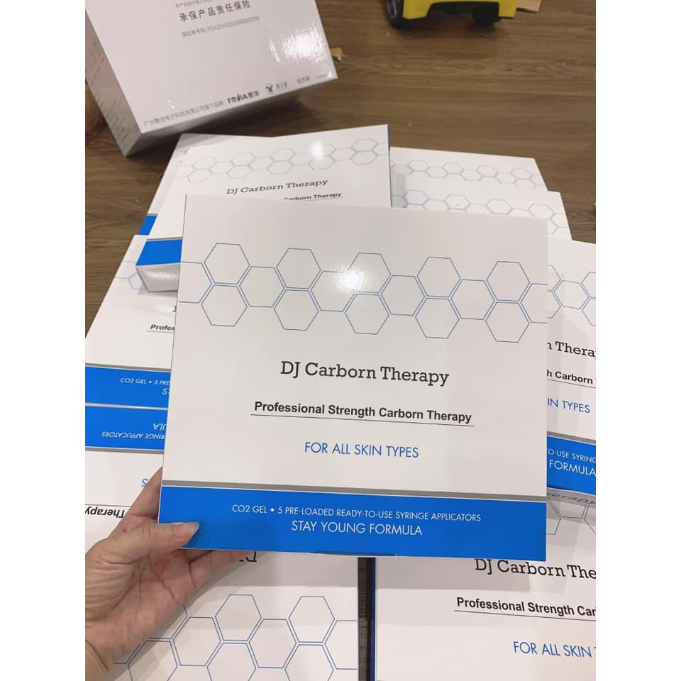 Mặt nạ thải độc CO2, thải độc da DJ CARBON THERAPY(Lẻ 1 ống , 1 mặt nạ)