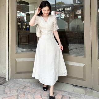 Ziel váy liền hoa cổ v tay bồng | crystal dress
