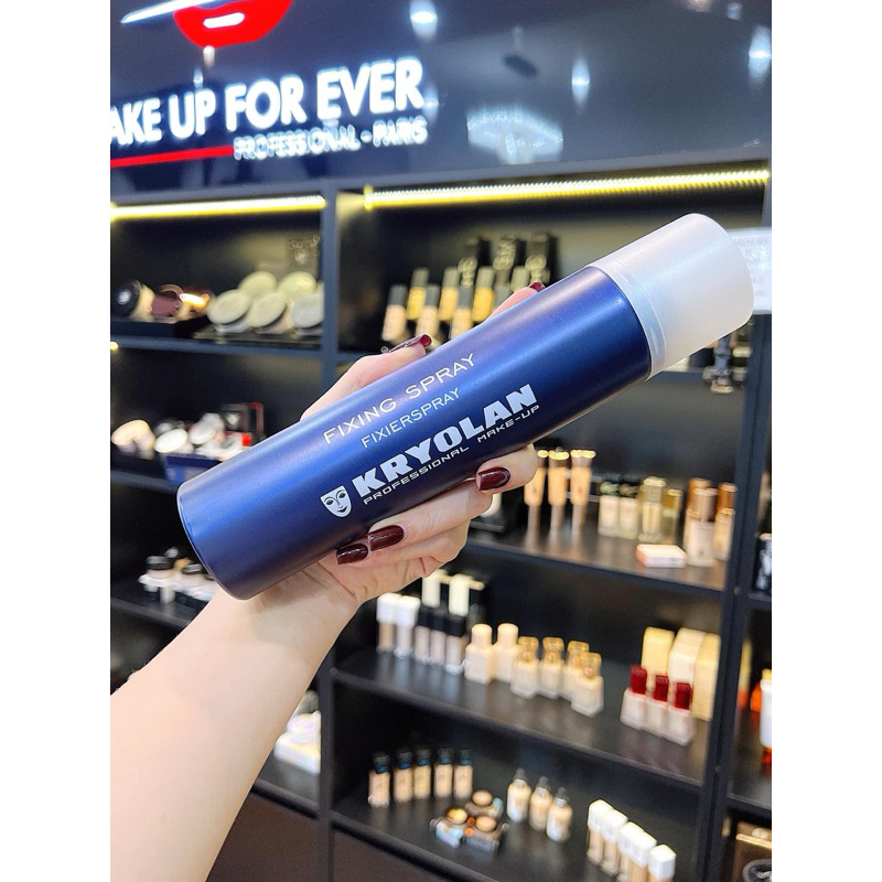 Xịt khoá nền Kryolan ultra setting giúp khoá chặt và giữ nguyên màu lớp trang điểm