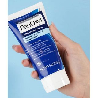 Sữa rửa mặt & Body PanOxyl Creamy Acne Wash 4%, 10% Benzoyl Peroxide
