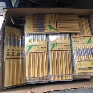 Hộp 10 đôi đũa tre ăn cơm