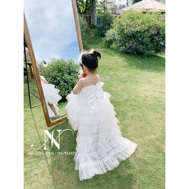 Váy công chúa đuôi dài đám cưới cho bé - vaycongchua Nhi nguyễn - tặng kèm gương miện và đuôi váy
