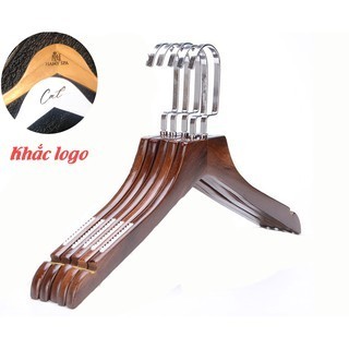 Móc gỗ treo quần áo nâu có vai đệm