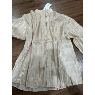 Áo thiết kế hàng new tag