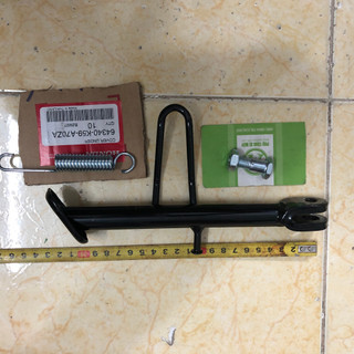 Chân chống nghiêng Sh ý Dylan ps