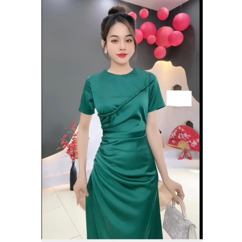 Váy lụa dáng xuông thanh lịch