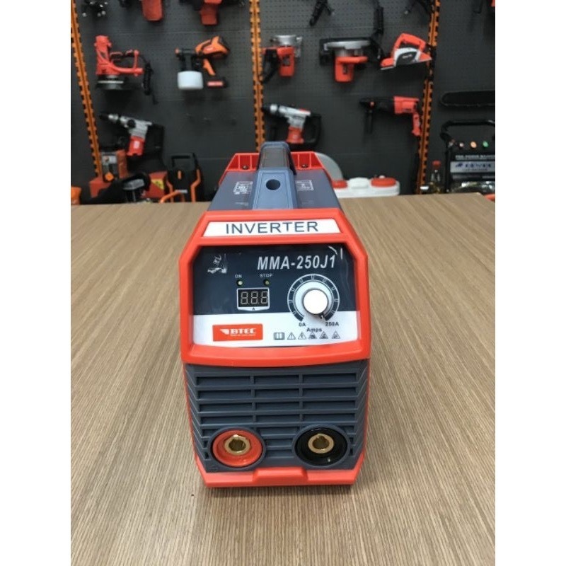 Máy Hàn Que Điện Tử Btec MMA 250J1
