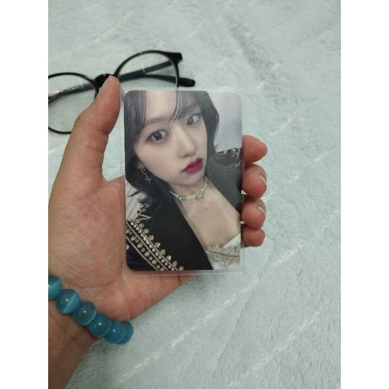 Card Yujin Ive chính hãng (đọc kỹ miêu tả)