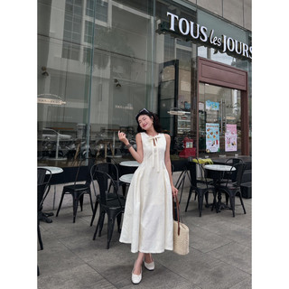 Đầm dài cột nơ cổ