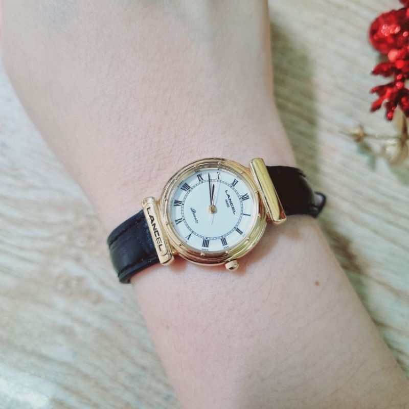 Đồng hồ nữ hiệu Lancel Paris