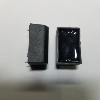 Tụ 2,5uf 3uf 275VAC (hàng tháo máy đẹp như mới)