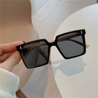 MẮT KÍNH NỮ THỜI TRANG HOT TREND