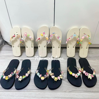Dép xỏ ngón charm ( charm ngẫu nhiên)