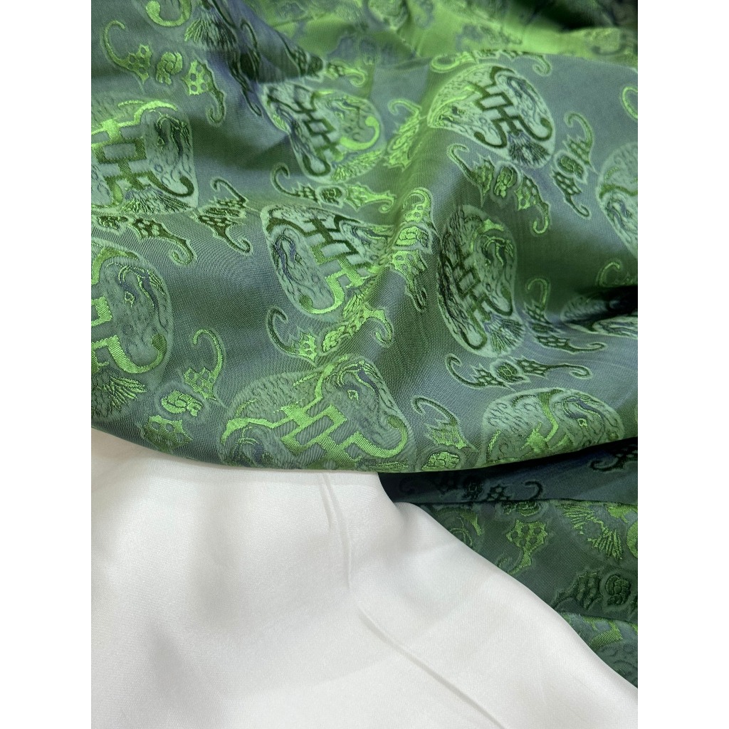Vải lụa tơ tằm nha xá | Hoạ tiết Thọ dơi may áo dài sang trọng | cssx Sơn Thuý Silk