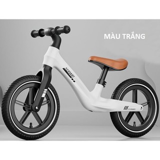 Xe thăng bằng cho bé xerwei, xe chòi chân cao cấp tặng kèm đồ bảo hộ.