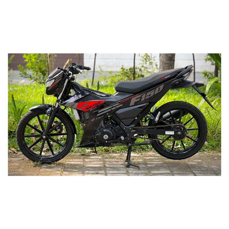 tem xe decal xe satria f150-mẫu chế f150 đen đỏ xám