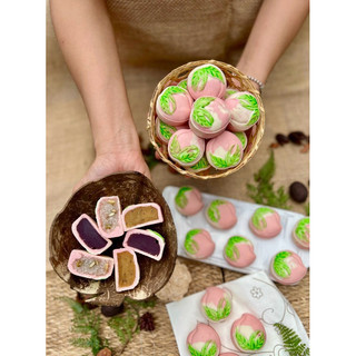 Bánh trung thu trái đào ( Hộp 6 bánh - Bánh mới mỗi ngày - Hsd 30 ngày )
