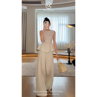 Set Đồ Nữ Thanh Lịch MEDECHILL Thiết Kế Cao Cấp  Áo Ngắn Tay Chất Trượt Nhật, Quần Suông Xếp Ly Che Khuyết Điểm Tốt S609