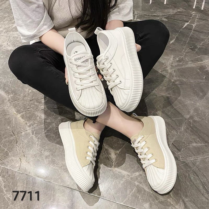 Giầy Thể thao mũi sò (mã 7711)