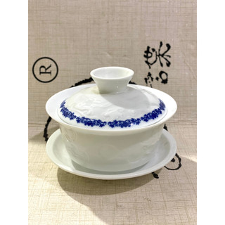 Phụ kiện pha trà: chén khải sứ trắng men mỏng hoa văn chìm