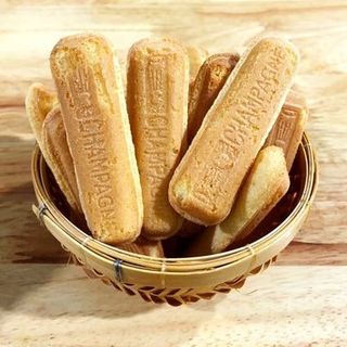 Bánh Sâm Panh (Champagne) Loại Ngon