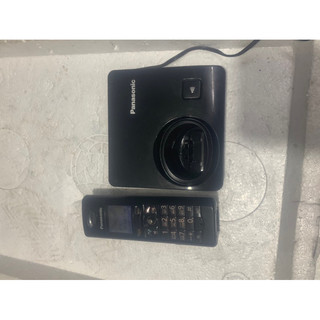 ĐIỆN THOẠI BÀN PANASONIC KX TG8200