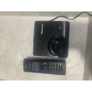 ĐIỆN THOẠI BÀN PANASONIC KX TG8200