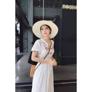 Đầm maxi thêu Giá 190k
