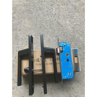 Khoá nhà vệ sinh không chìa AG có thân lắp cho cửa nhôm hệ 55,pma việt pháp hệ 700 hệ 1000,khoá vệ sinh không chìa Ag