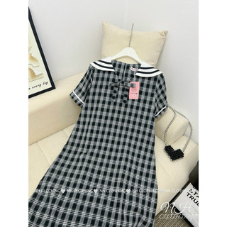 Váy kẻ cổ viền sm