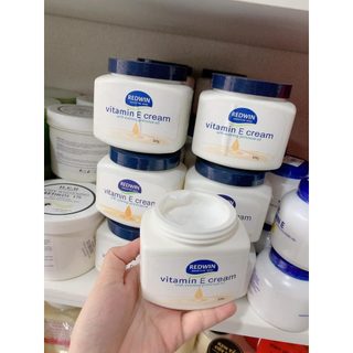 Kem dưỡng da mềm mịn redwin vitamin e cream 300g