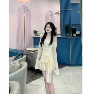 ĐẦM TRỄ VAI CỘT EO